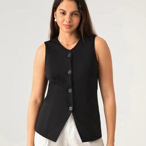 Button down vest